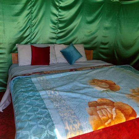 Bivouac Erg Znaigui Hotel Мерцуга Екстериор снимка